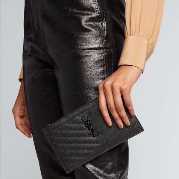 Authentic YSL SAINT LAURENT Quilted Bill Pouch Wallet in Excellent condition! - Picture 1 of 17